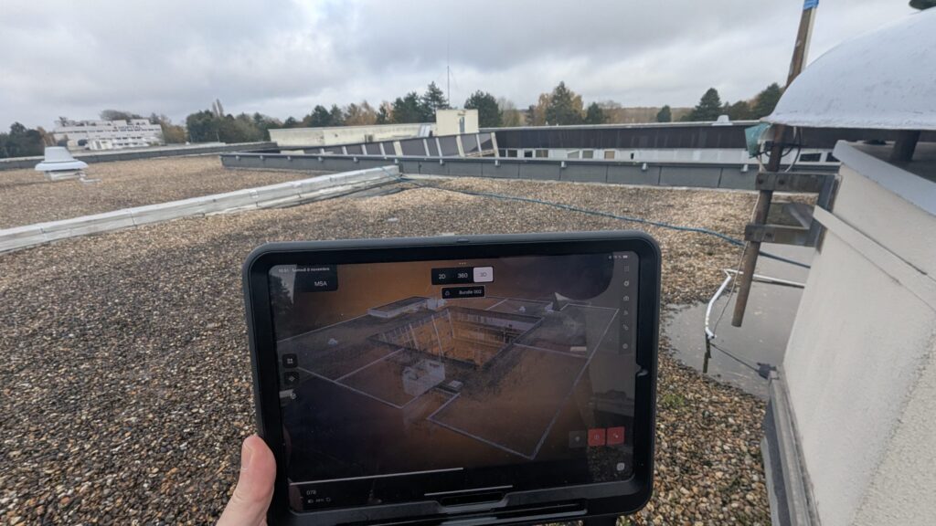 Relevé de la toiture terrasse du siège de la MSA, nuage de points sur tablette