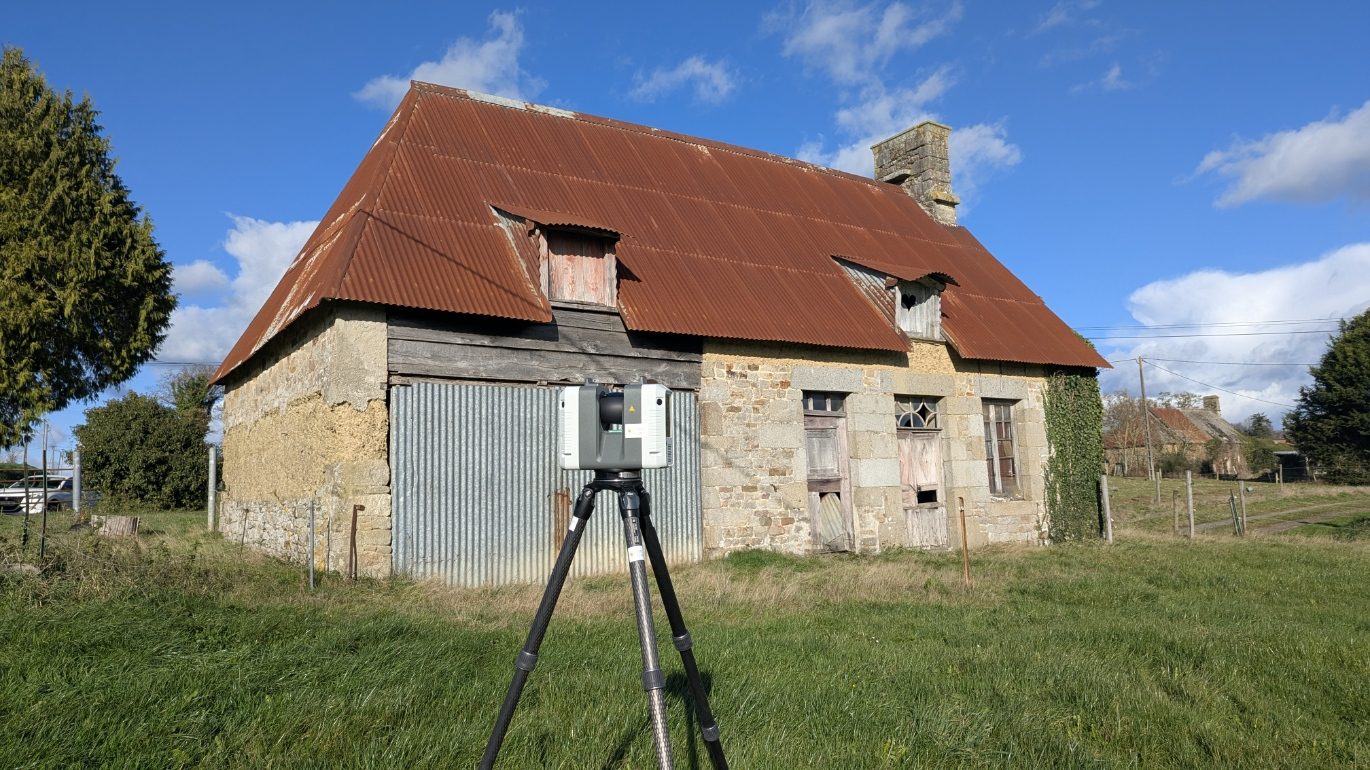 Grange en pierre à rénover, relevée au scanner laser