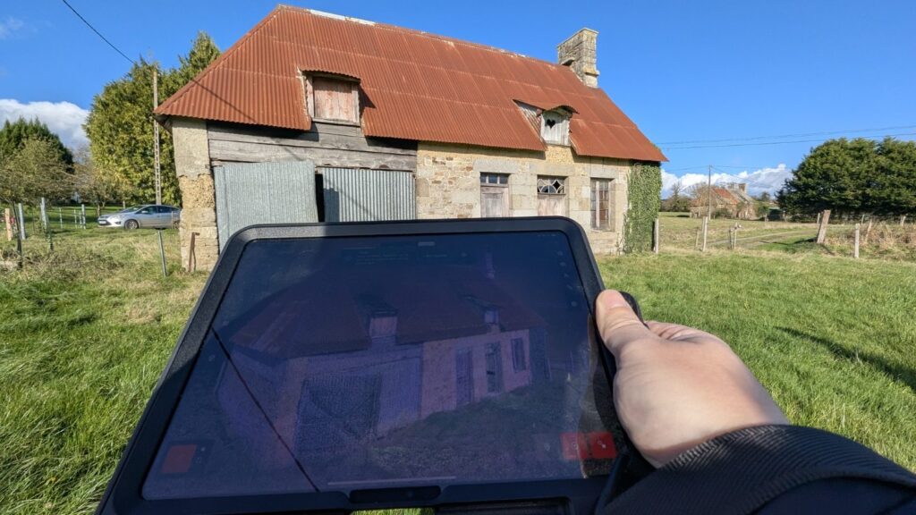 Nuage de points d’une grange à rénover sur tablette